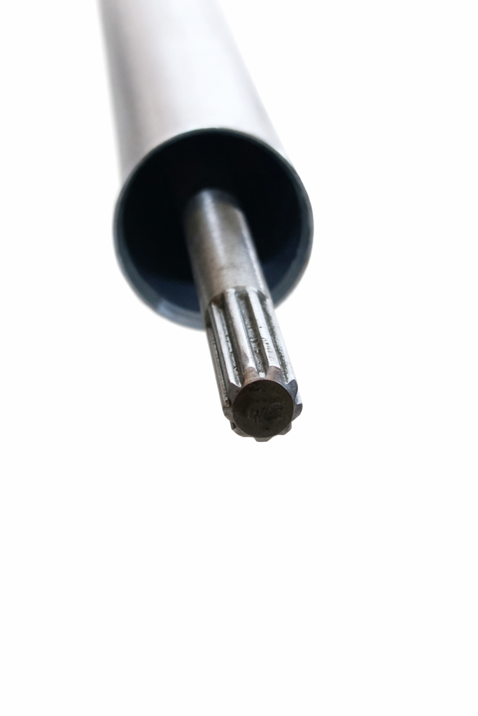 Tubo con eje recto de 4T/9T 6.2mm/9T de 28mm de diámetro, 2mm de espesor y 1545mm compatible con Husqvarna 143RII
